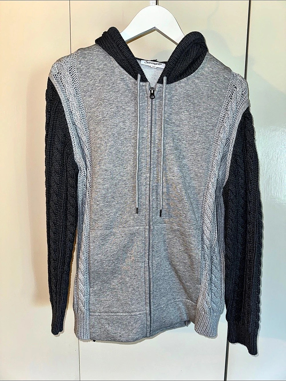 Color Block Hooded Sweater / Sweatshirt